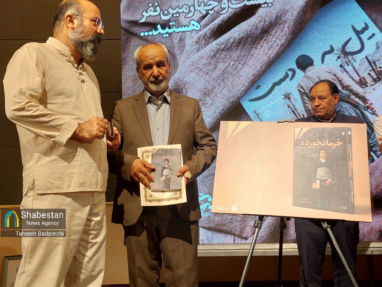 ماجرای "خرمانخورده" رزقی که از حاجقاسم به یک نویسنده مشهدی رسید