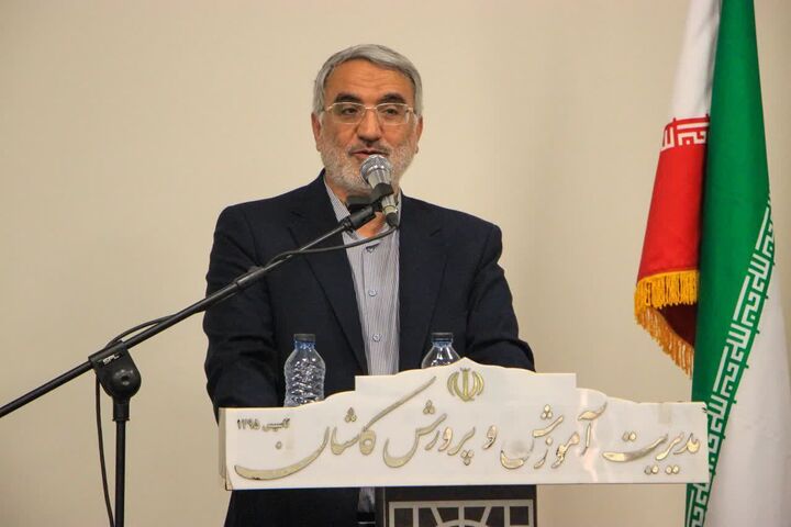 تکثیر فرهنگِ «خیرخواهی» در مسیر توسعه زیرساخت‌های آموزشی/ تأکید بر حمایت دولت از همتِ بلندِ واقفان کاشانی