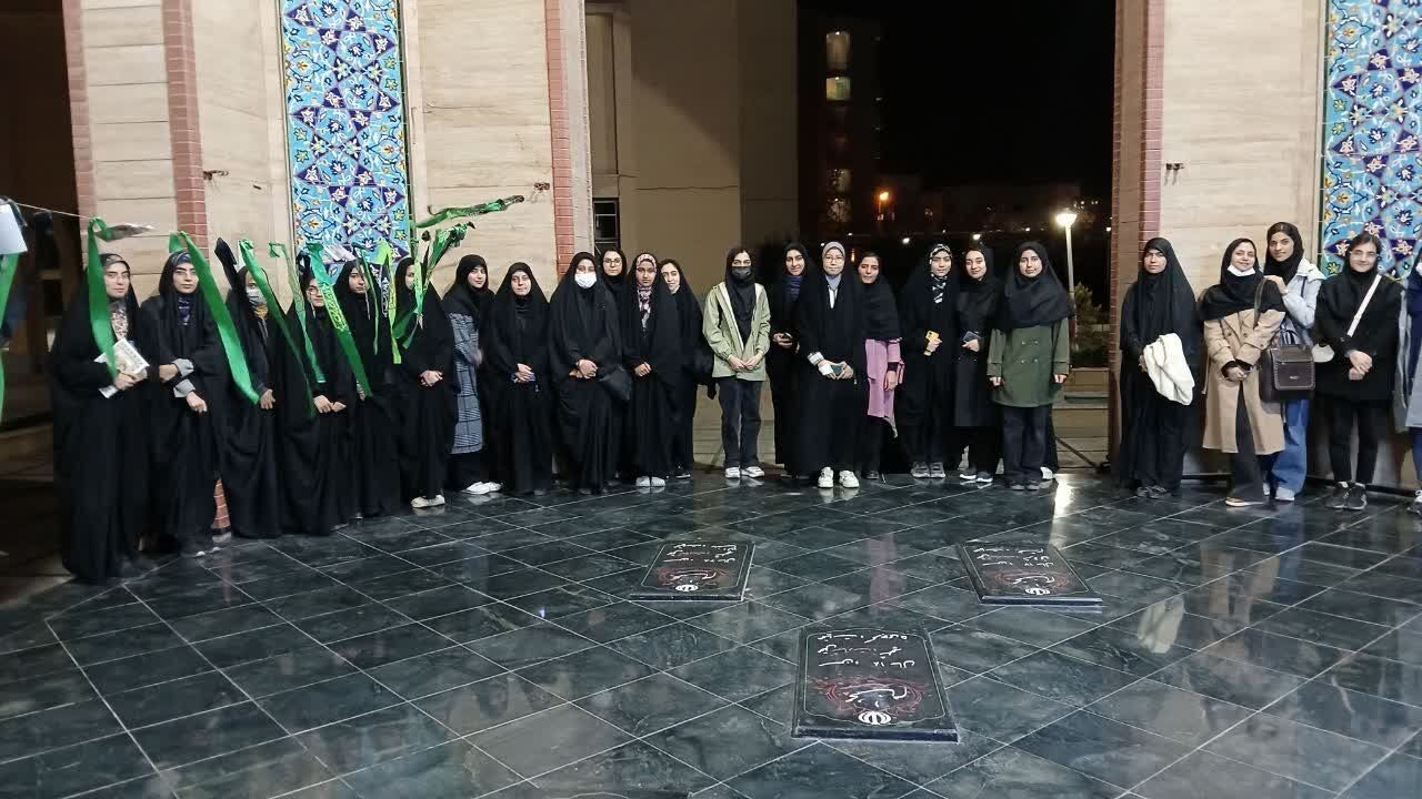 کوله بار امید و لبخند بر دوش دختر جهادگر بیرجندی