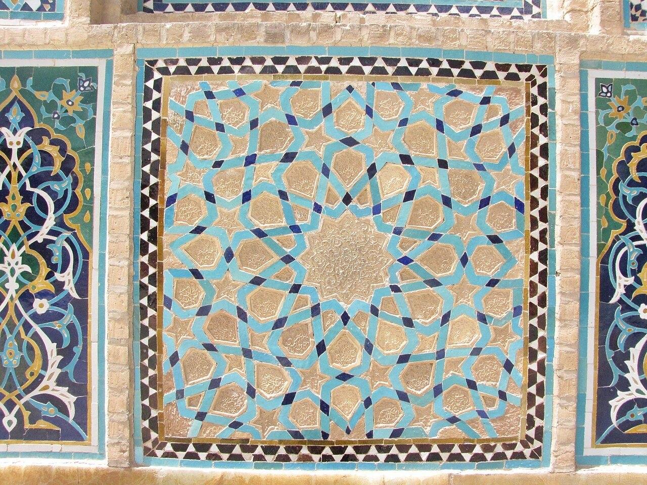 مسجد جامع یزد؛ روایت جان بخشیدن هنر به دیوارهای کویر