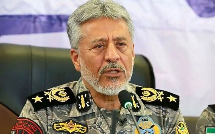 تا زمانی که مردم پای کار هستند، هیچ‌کس توان غلبه بر ایران را ندارد
