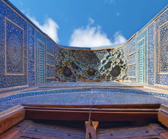 مسجد جامع یزد؛ روایت جان بخشیدن هنر به دیوارهای کویر