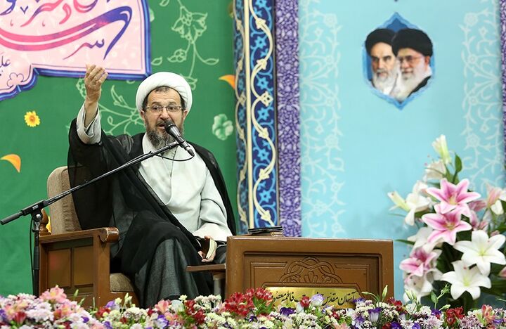 پنج شاخص یاری ولی خدا با الهام از سیره حضرت معصومه(س)