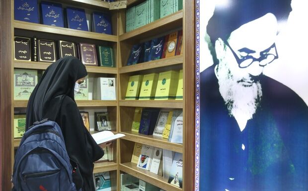 نمایشگاه مجازی کتاب «امام، انقلاب اسلامی و دفاع مقدس» برگزار می‌شود