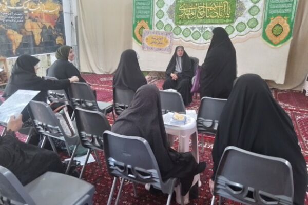 حضور ۳۳۰ نفر از دانش آموزان در طرح نشاط معنوی در بقاع متبرکه همدان 