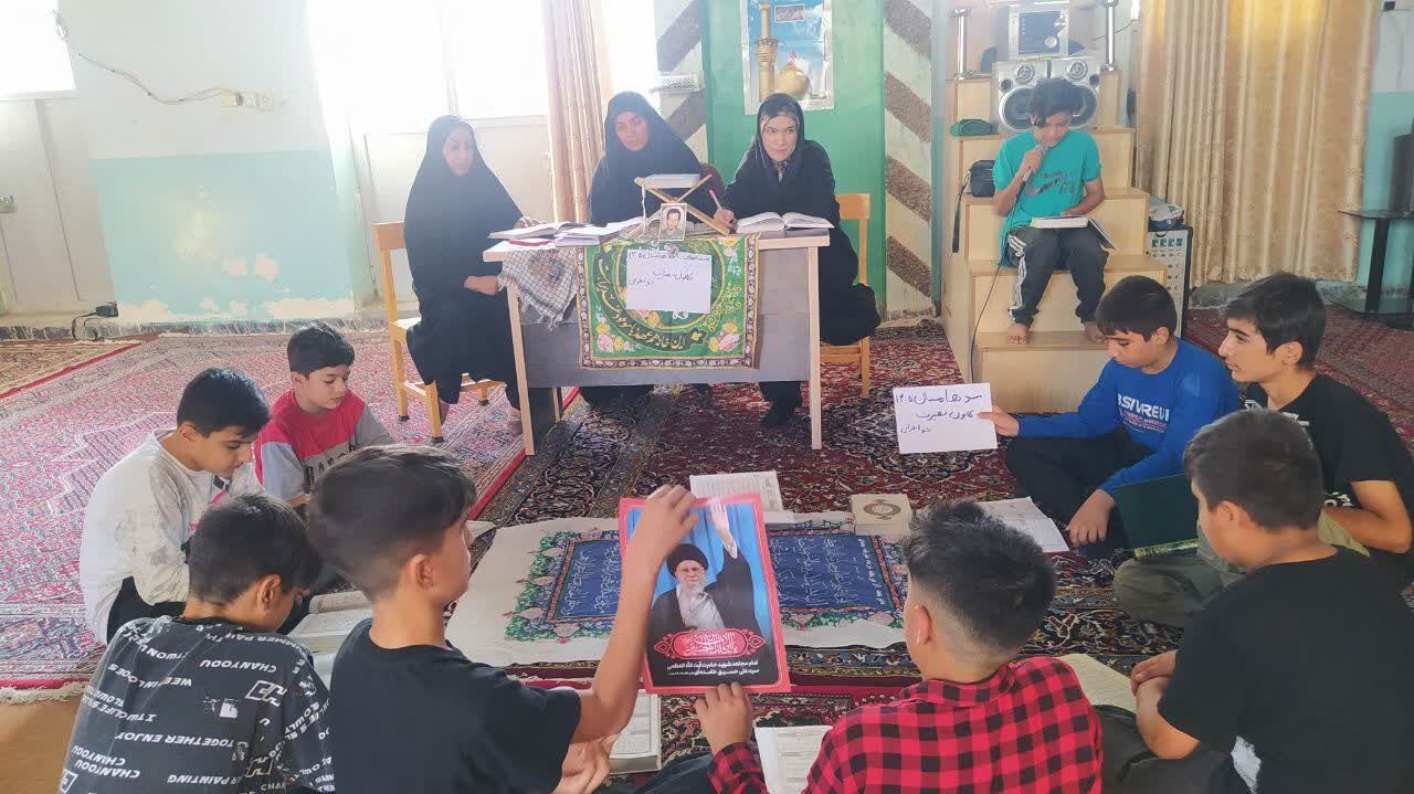 از مسجد روستا تا رقابت قرآنی؛ نوجوانان اسلام‌آبادغرب در «مدهامتان» درخشیدند