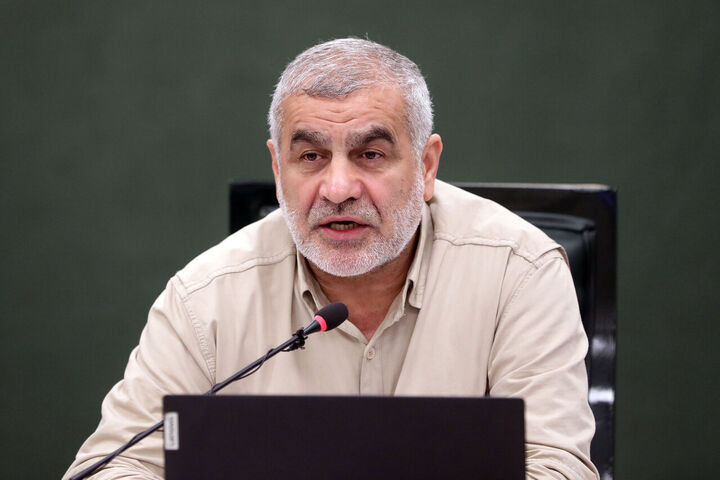نیکزاد: آمریکا هرچه زودتر غرب آسیا و خلیج فارس را ترک کند