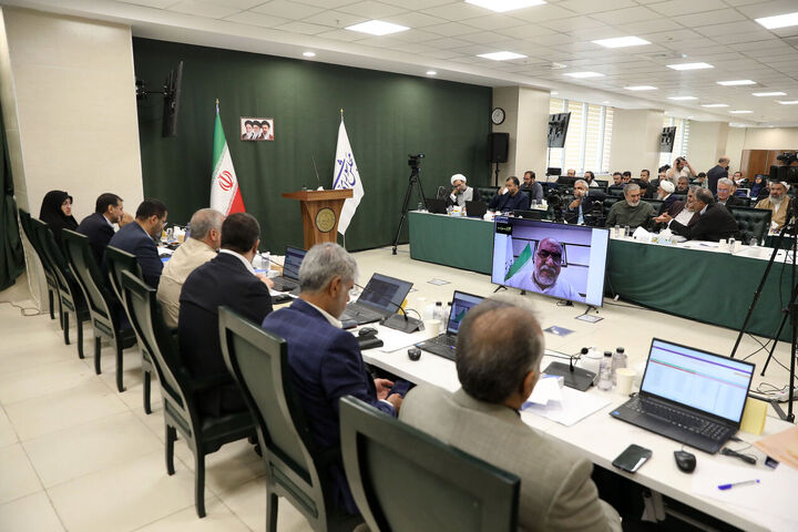 کارت زرد مجلس به وزیر ارتباطات /مجلس از توضیحات وزیر ارتباطات قانع نشد