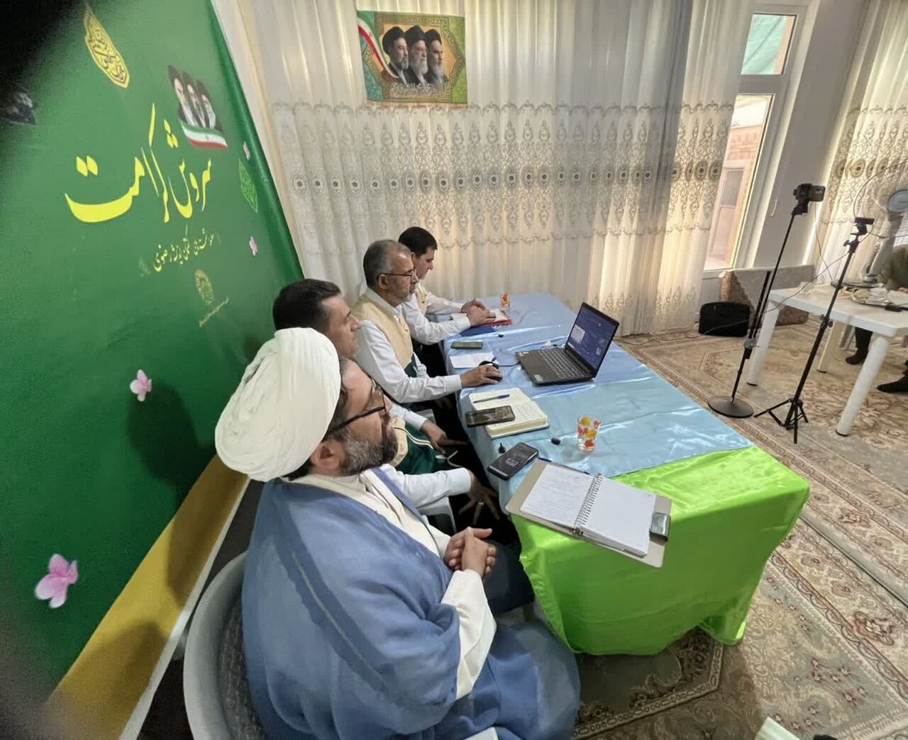 &nbsp;آغاز سلسله وبینارهای «الگونمایی رضوی» با میزبانی آران و بیدگل/ معرفی طرح «سروش کرامت» به عنوان الگوی موفق خادمیاری