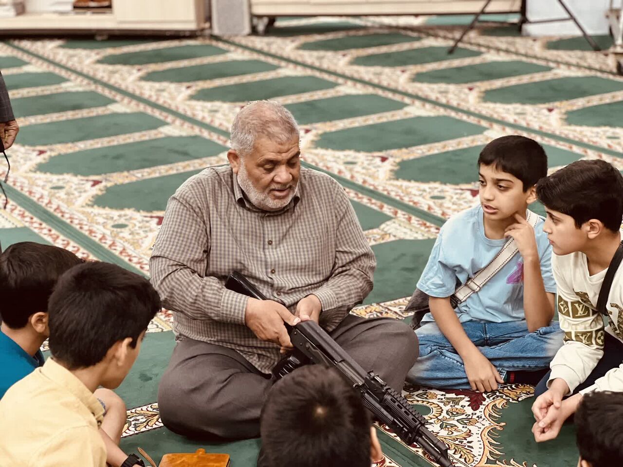 «صدای قرآن، شور نوجوانی، عطر نذری»؛ زندگی در کانون خاتم‌الانبیاء(ص) بیرجند