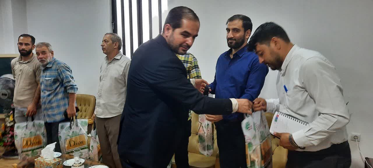 مساجد به کانون بصیرت‌افزایی و تربیت نسل تراز انقلاب تبدیل شوند