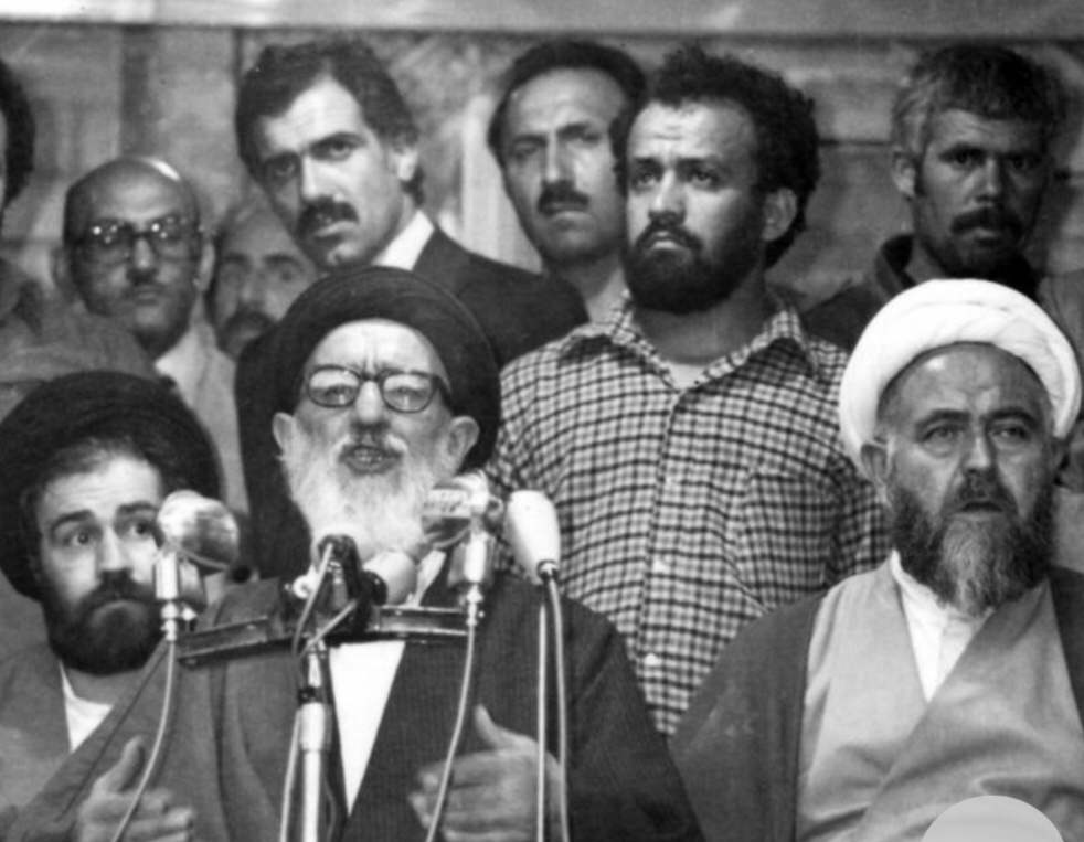 مرحوم آیت الله طالقانی؛ روحانی مبارزی که مسجد را به سنگر آگاهی و جذب جوانان تبدیل کرد