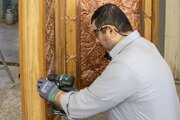 آغاز نصب قطعات فلزی بر روی سازه چوبی «باب العباس (ع)»