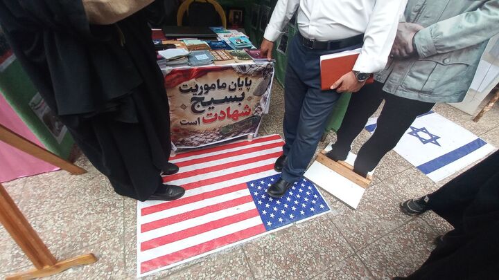 نمایشگاه «طرح اسوه»؛ روایت پایگاه‌های بسیج محله‌محور در کنار مسجد جامع