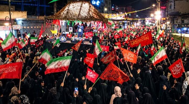 مازندران مقتدر ایستاده زیر باران