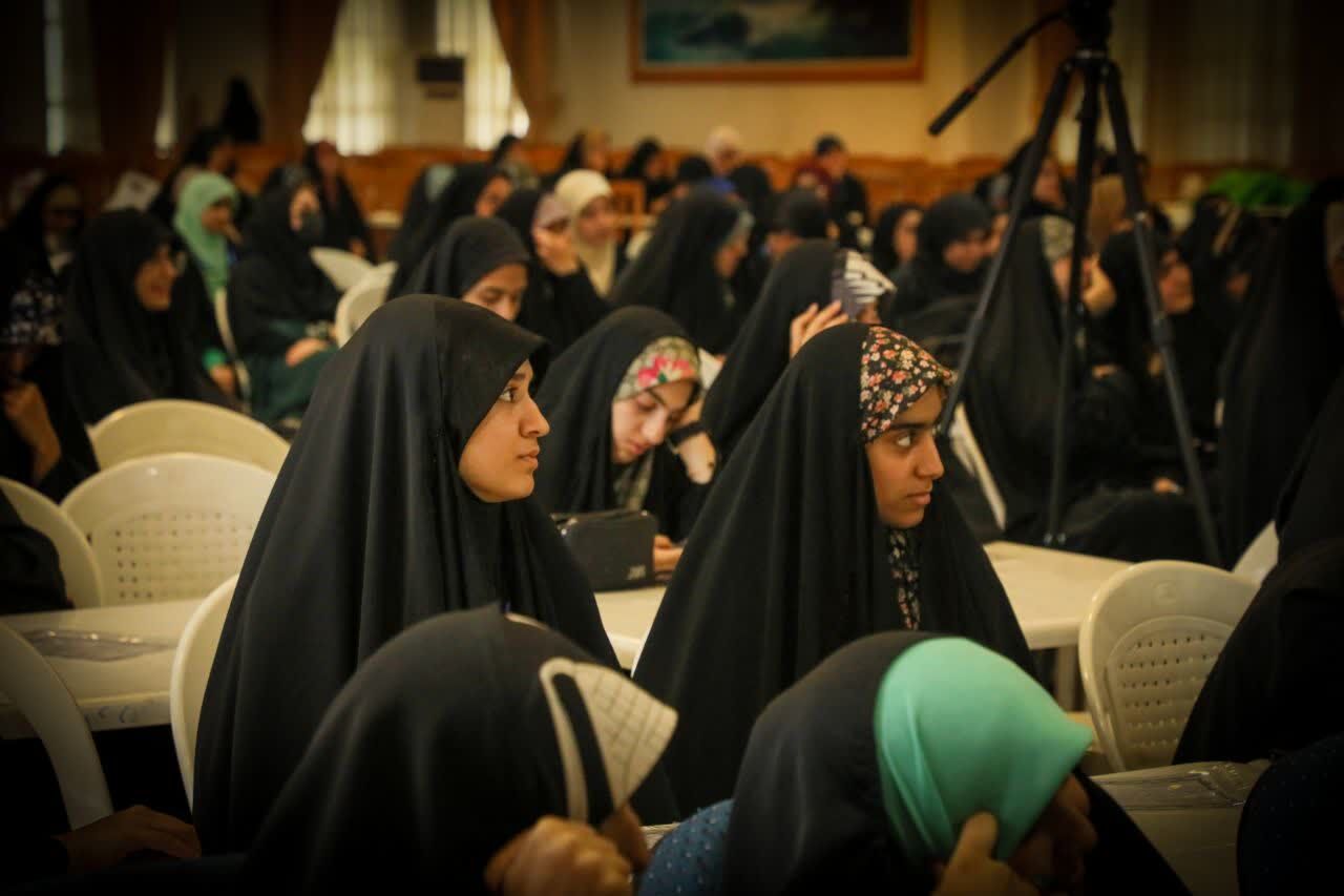 تربیت «یاوران ولایت»؛ جان‌دادن به کنشگری دختران دانش‌آموز در مازندران