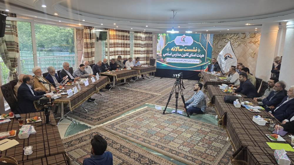 حداد عادل: شهیدان رجایی، باهنر و بهشتی؛ برخاسته از مکتب تعلیم و تربیت اسلامی هستند&nbsp;