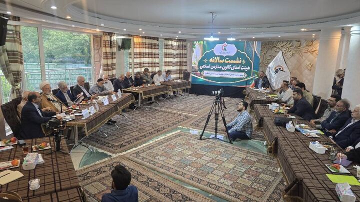 حداد عادل: شهیدان رجایی، باهنر و بهشتی؛ برخاسته از مکتب تعلیم و تربیت اسلامی هستند 