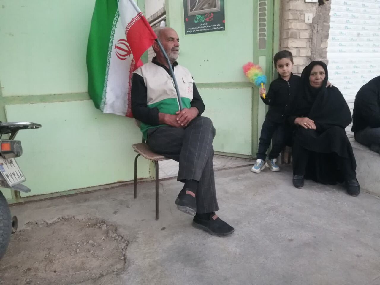 روایت پدر شهید «باقی»؛ از رنگ‌آمیزی مسجد تا پاسداری از مرز