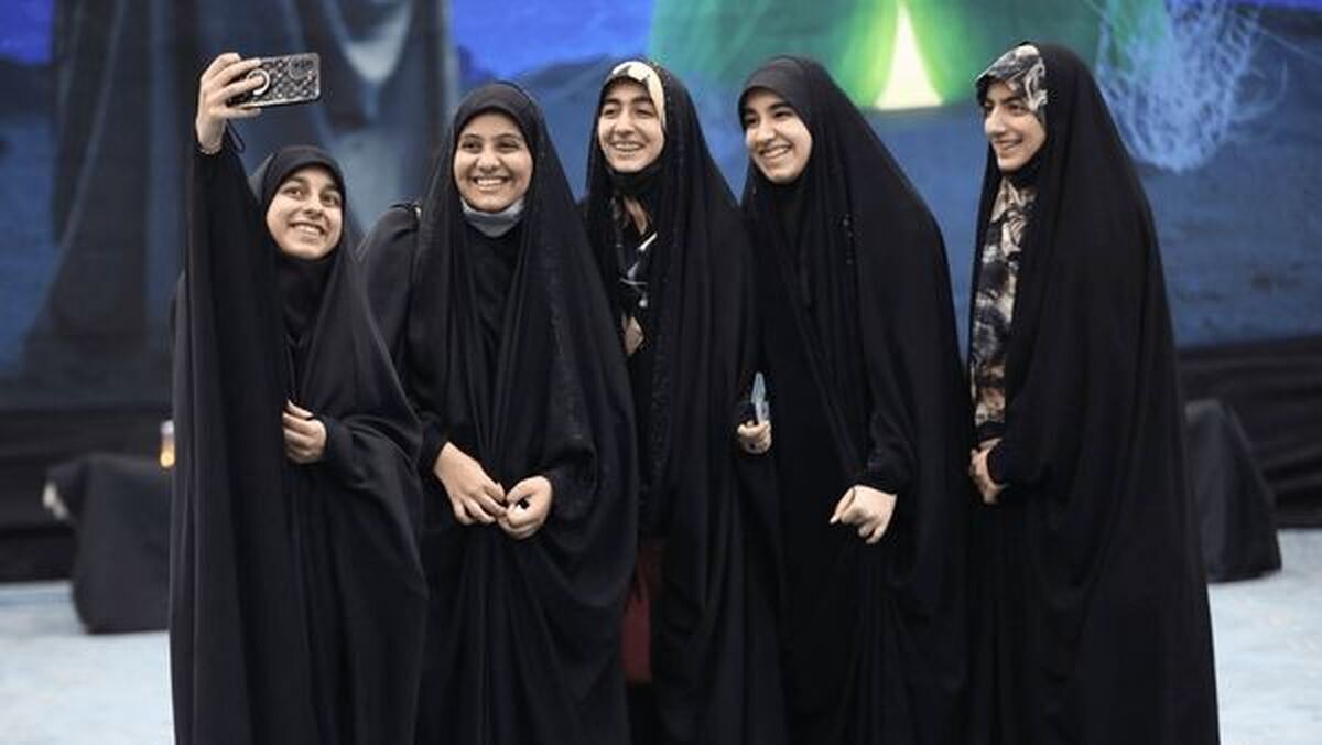 مسئولان در قبال حجاب و عفاف جامعه مسئولند/ میدان را برای بی‌عفتی خالی نکنیم
