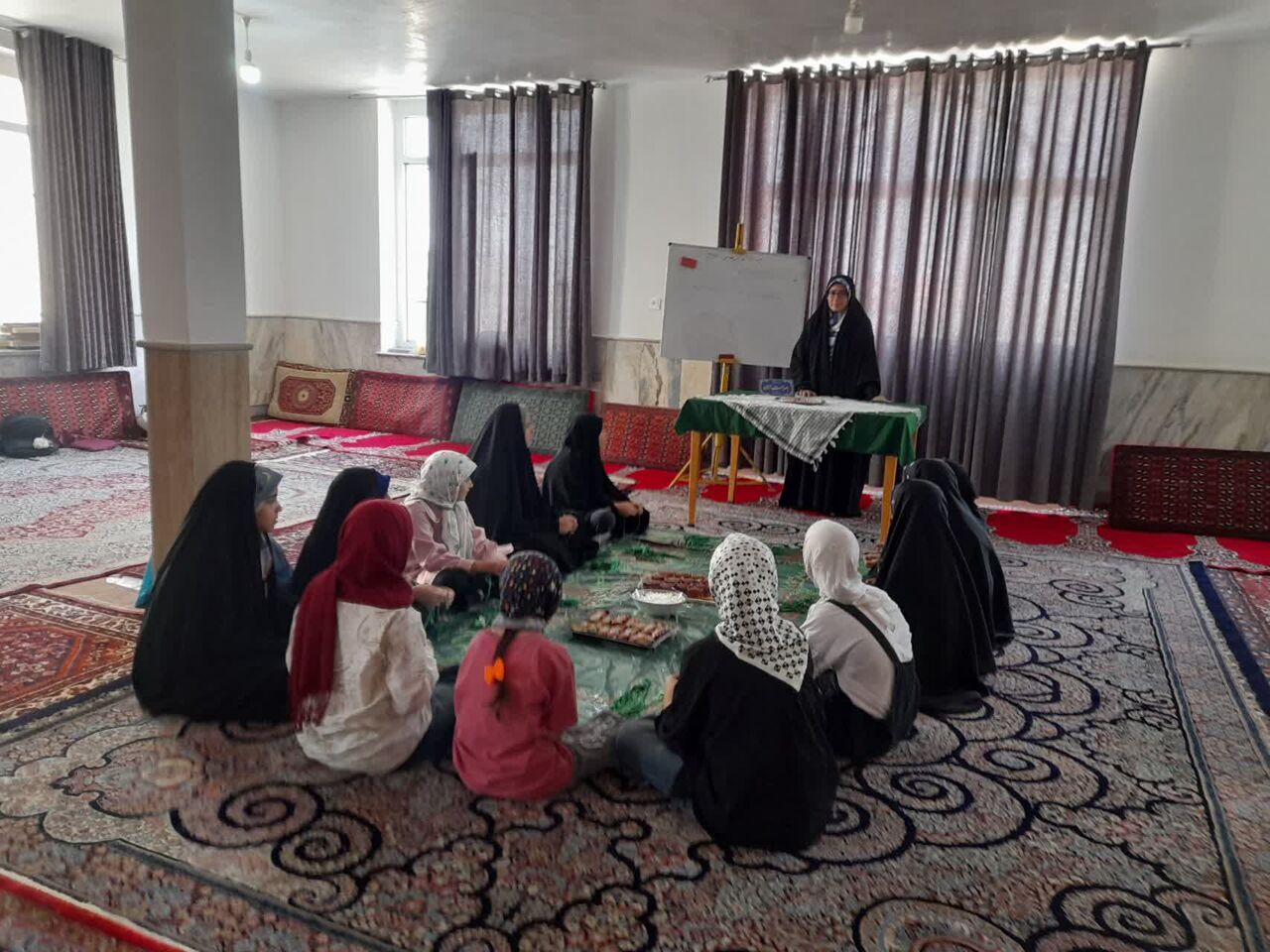 از آموزش قرآن تا بندگی/ تربیت ۳۰ نونهال و نوجوان با محوریت مسجد