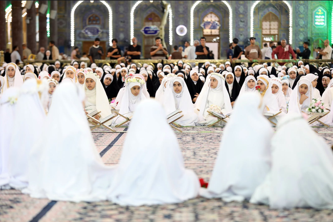 مراسم اختتامیه دوره های تابستانی قرآن کریم با شرکت ۲۵۰۰ دختر در آستان مقدس حسینی+ عکس