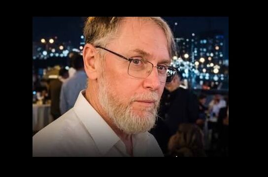  قطری‌ها برای بدرقه استاد مسلمان کانادایی سنگ تمام گذاشتند؛ وقتی «غریبه» دیگر غریبه نبود