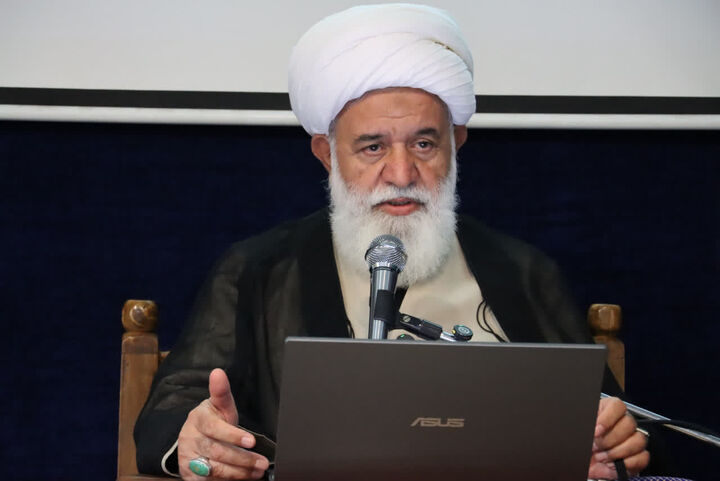 آیت‌الله رشاد: از این پیچ تاریخی سرنوشت‌ساز عبور می‌کنیم