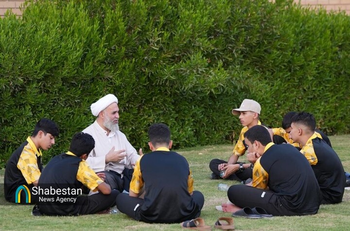 راه مواجهه با شهبات دینی نوجوان/ مساجد حلقه‌های گفتگوی نوجوانی راه‌اندازی کنند