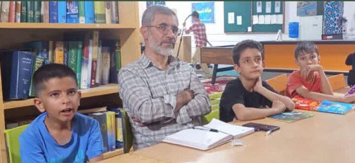 هنر روایتگری در خدمت تربیت؛ برگزاری کلاس‌های قصه‌گویی در کانون فرهنگی هنری «انتظار»