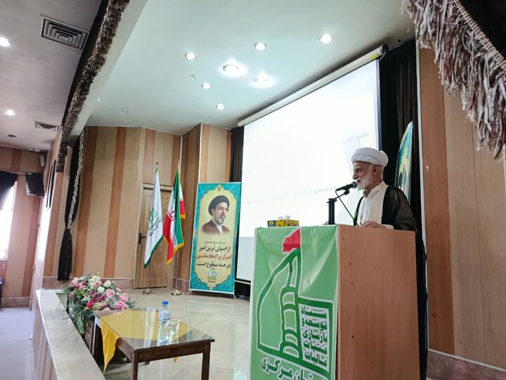 خدمت به زائران اربعین، میدان عشق به اهل‌بیت(ع) و عزت اسلام و ایران است