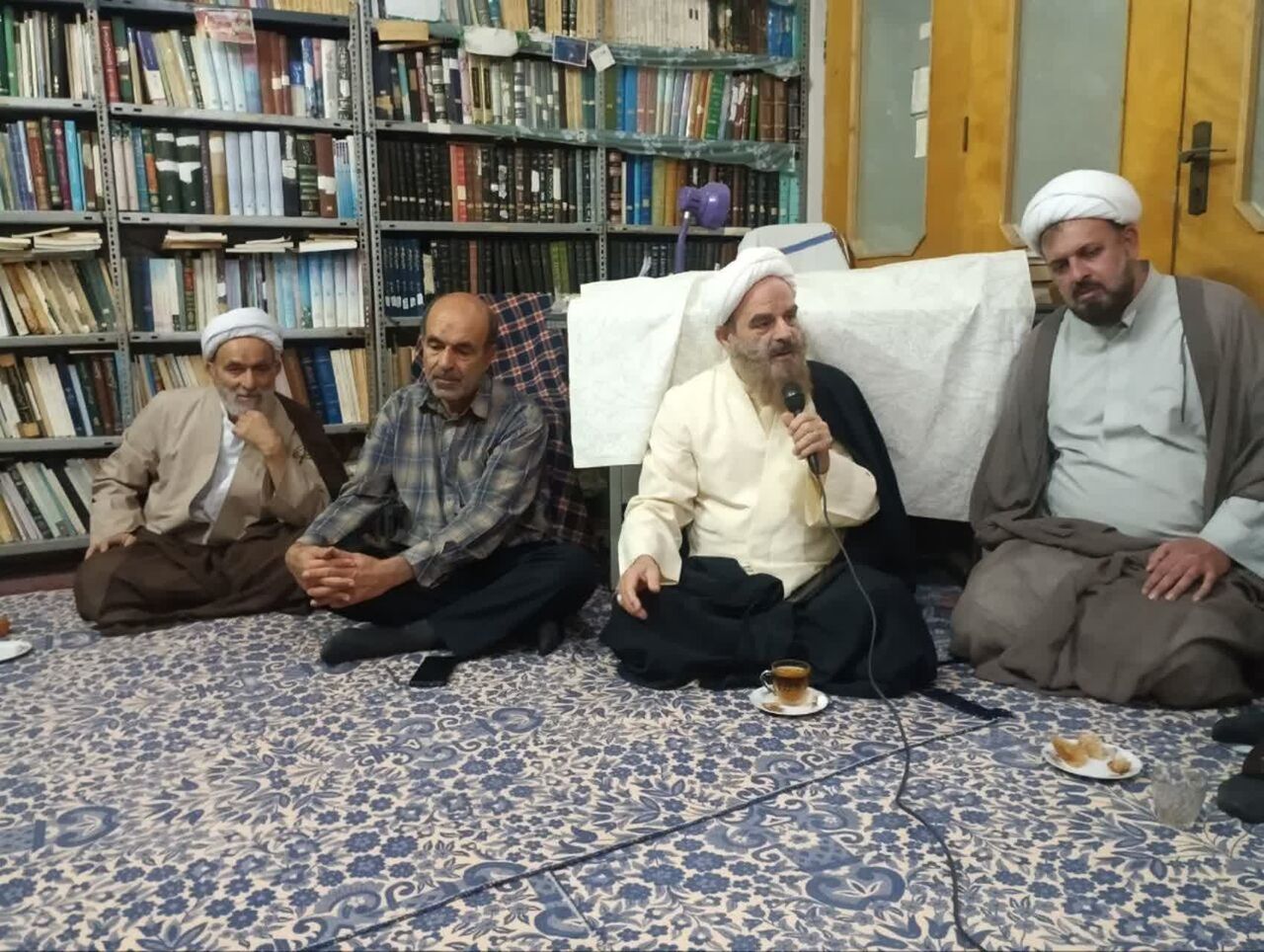 ضرورت انسجام‌بخشی به فعالیت‌های فرهنگی در حوزه عفاف و حجاب؛ «هیئت اندیشه‌ورز» در آران و بیدگل تشکیل می‌شود