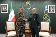 مقابل دشمنی ایستاده‌ایم که هیچ کشوری جرات شلیک یک تیر به آن را نداشت
