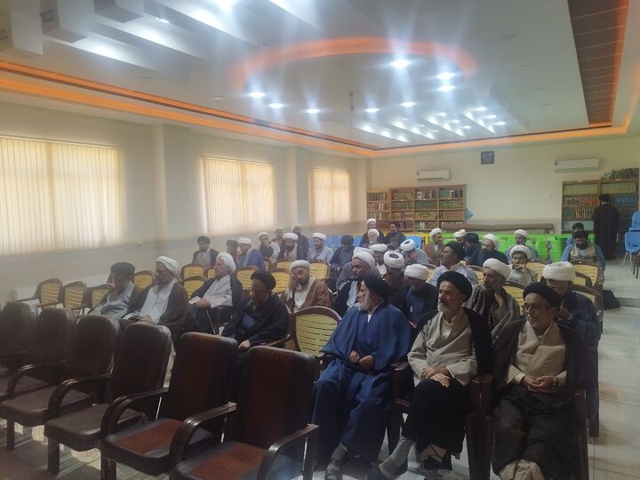 توانمندسازی ائمه جماعاتِ یاسوج در طرح «محراب»