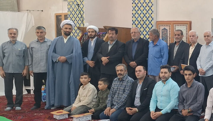 چهره های قرآنی کانون فرهنگی هنری جامعة القرآن تجلیل شدند