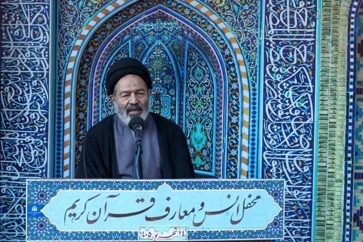 امداد و نصرت الهی به یاری جبهه حق سرازیر است
