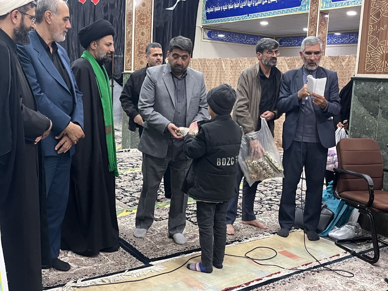 مسجد تراز اسلامی؛ از اکرام کودک و نوجوان تا حل اختلاف و حمایت از نیازمندان