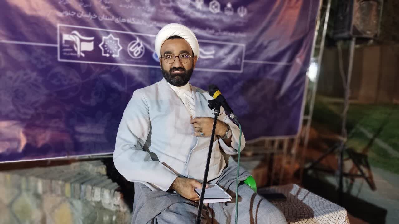 لزوم آموزش سواد رسانهای والدین در مساجد و محافل فرهنگی