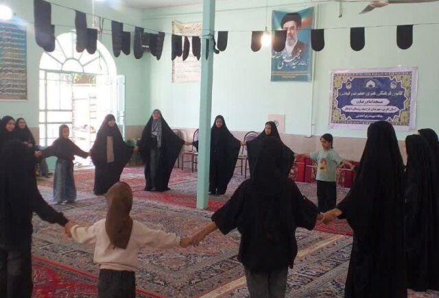 وقتی قصه و بازی، دختران مسجدی را پای قرآن نشاند