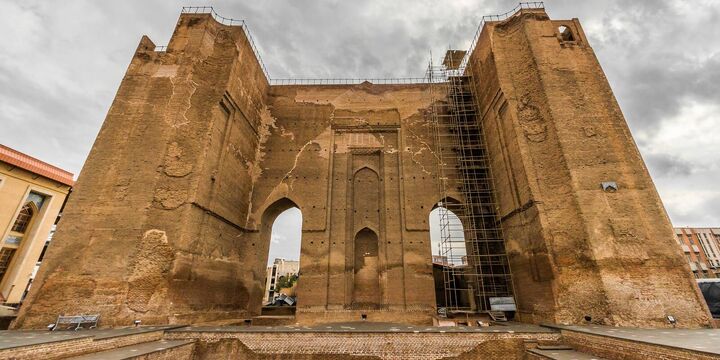 پاینده‌ترین قراول تاریخ؛ شناسنامه مقاومت آذربایجان و ایستادگی ملت ایران