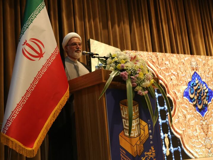 آموزش، ستون فقرات فعالیت‌های فرهنگی و هنری است