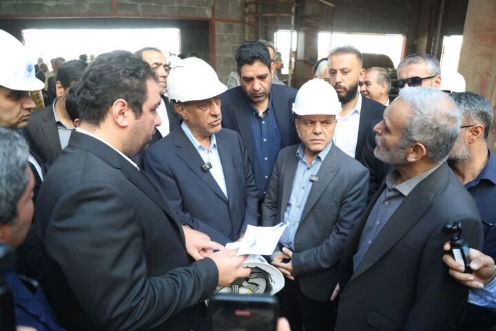 معاون اجرایی رئیس‌جمهور از روند احداث بیمارستان ۲۲۰ تختخوابی خدابنده بازدید کرد