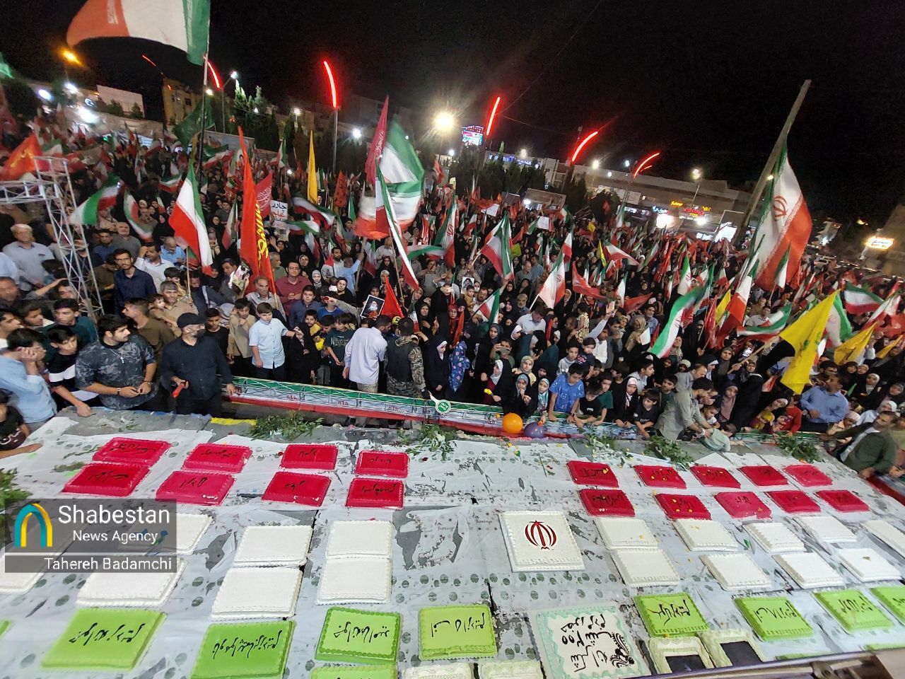 دو صد شب بر مدار یک داغ تاریخی؛ کیک ۲۰۰ کیلویی کرمانیها با طعم فتح و انتقام