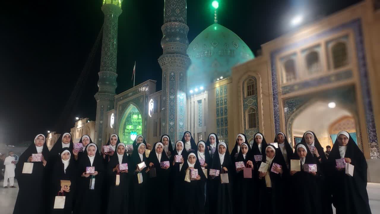 درخشش دختران نغمه‌های شهر اراک در محفل گل نرگس مسجد جمکران