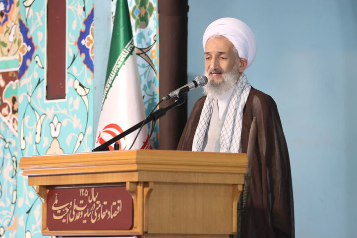 دشمن با «ایران قوی» به بن‌بست رسیده است/ لزوم پیوند مسجد و مدرسه برای تربیت نسل انقلابی