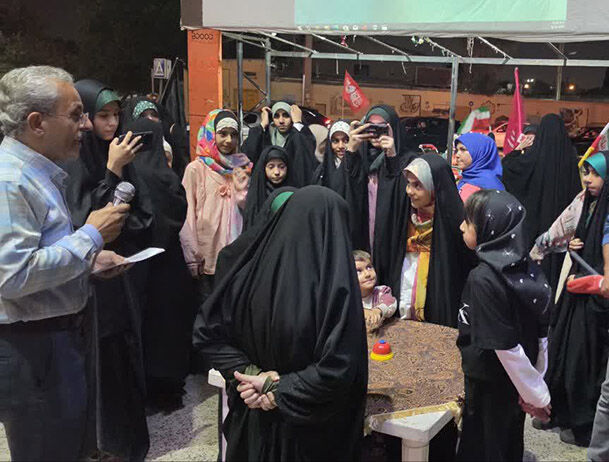 ۲۰۰ شب میدان‌یاری موکب «عشاق‌المهدی(عج)» در چهارراه هوابرد شیراز