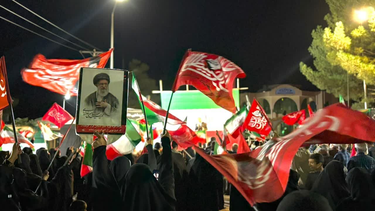 ۲۰۲ شب ایستادگی یک خیاط بیرجندی؛ عهدی برای خونخواهی رهبر شهید