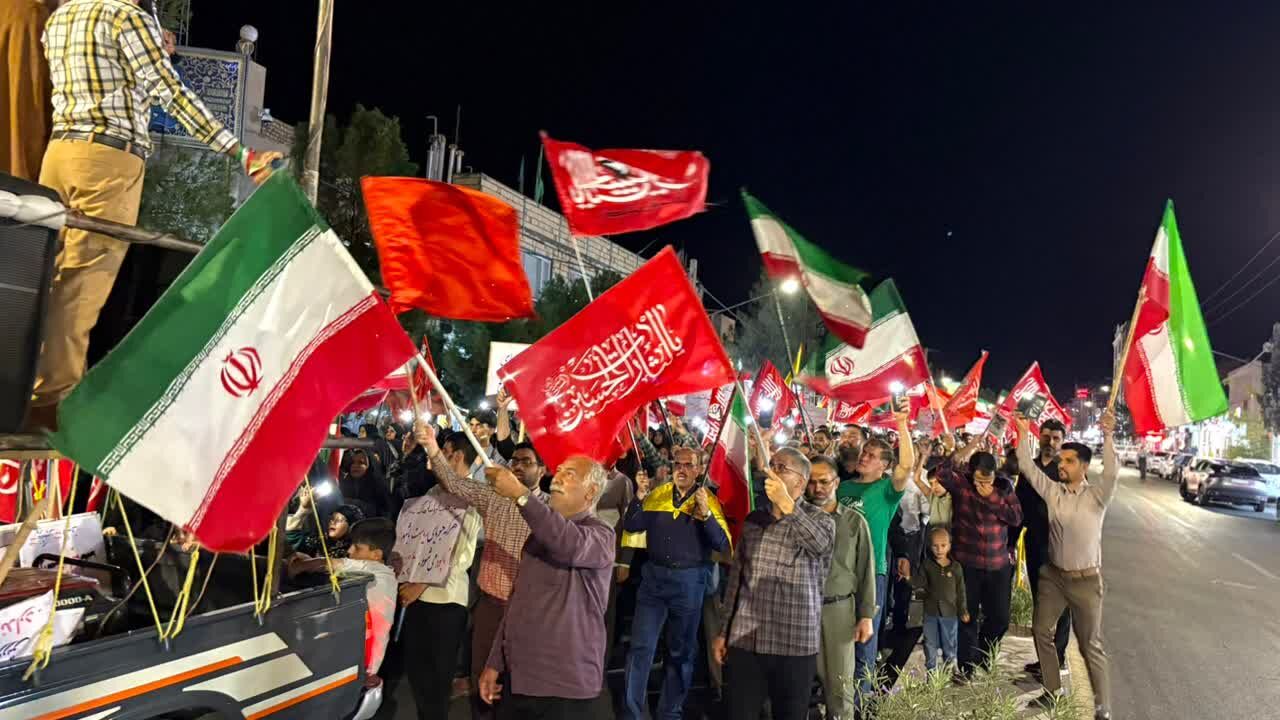 ۲۰۲ شب ایستادگی یک خیاط بیرجندی؛ عهدی برای خونخواهی رهبر شهید