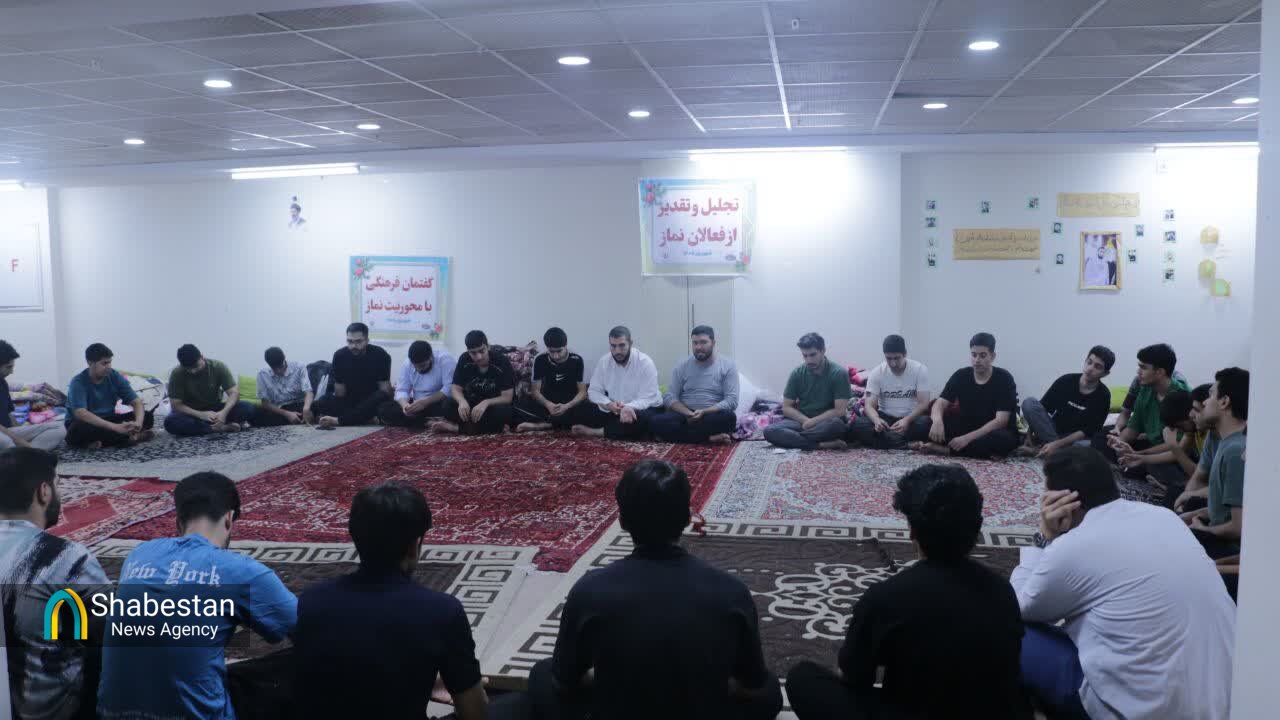 مسجد صاحب‌الزمان(عج) خرم‌آباد؛ از تربیت و قرآن تا ورزش و کشف استعدادهای نسل جوان