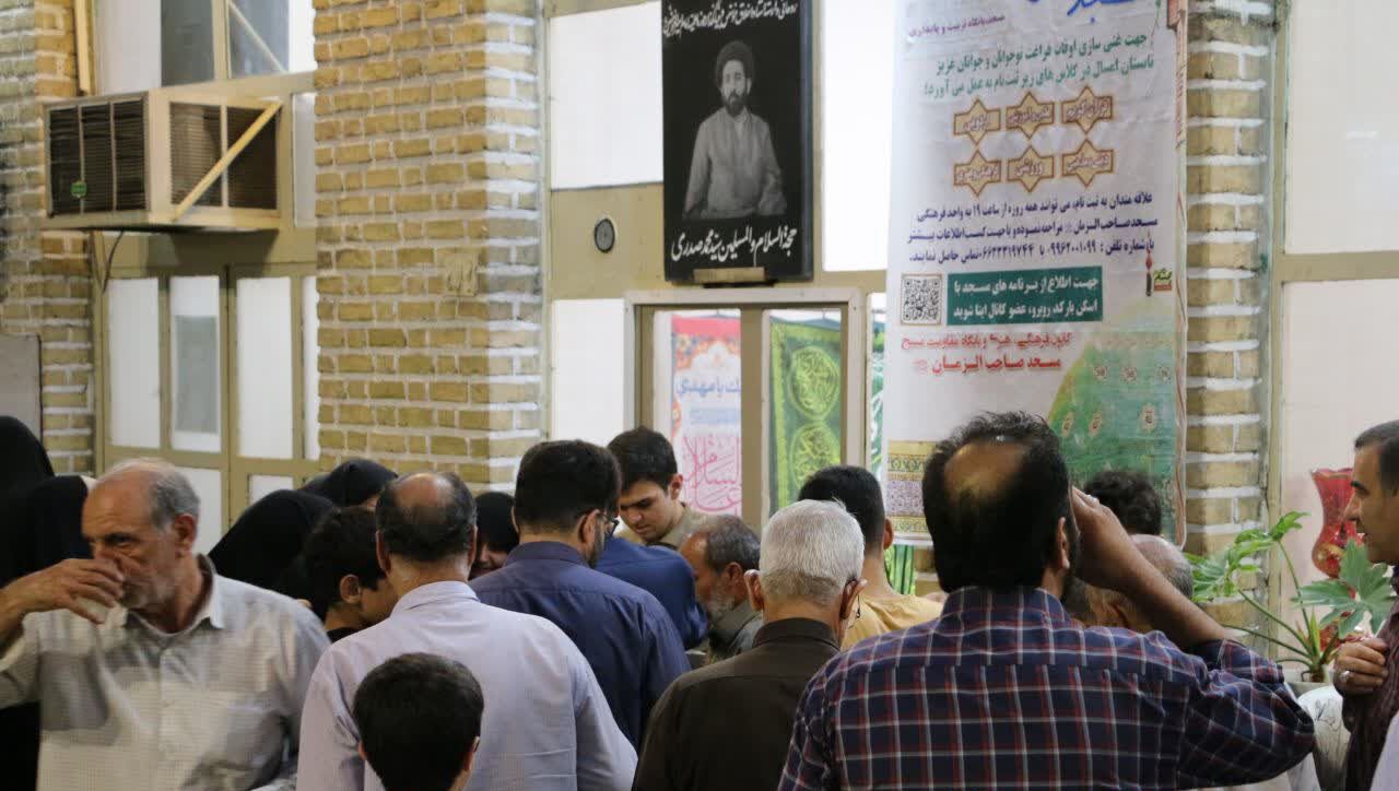 مسجد صاحبالزمان(عج) خرمآباد؛ از تربیت و قرآن تا ورزش و کشف استعدادهای نسل جوان
